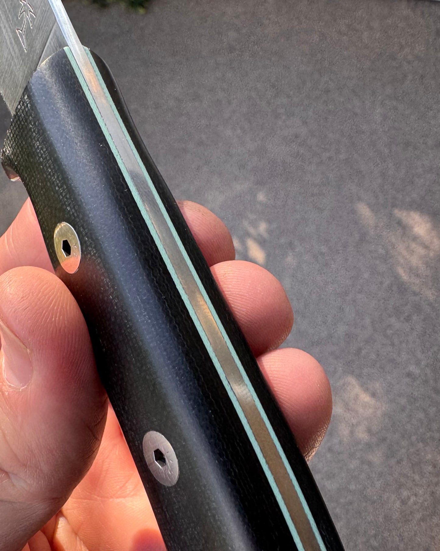 CRETUL LIMITED - Skinner - Beater Series - Black Canvas Micarta